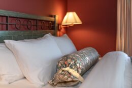Romantic Retreat At Hastings House