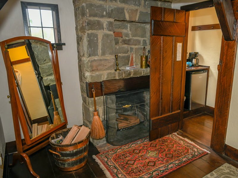 The Manor West Suite on Salt Spring Island │ Hastings House